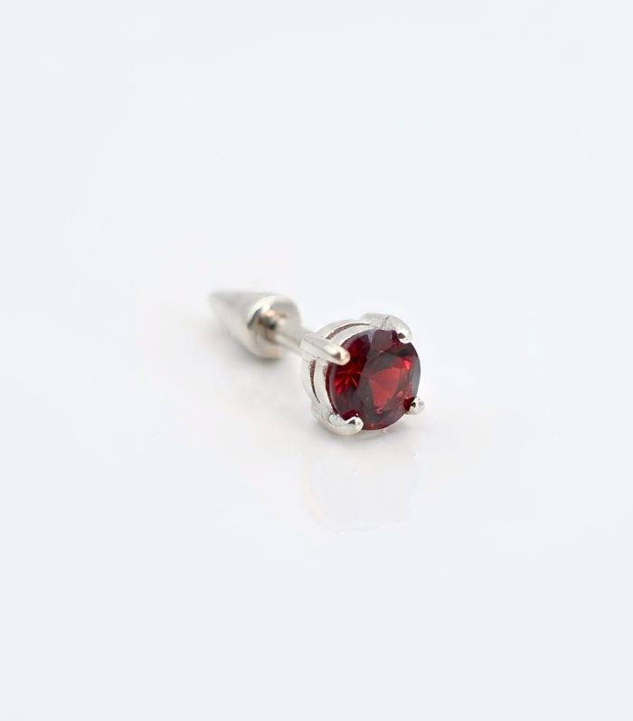 Mens garnet Stud